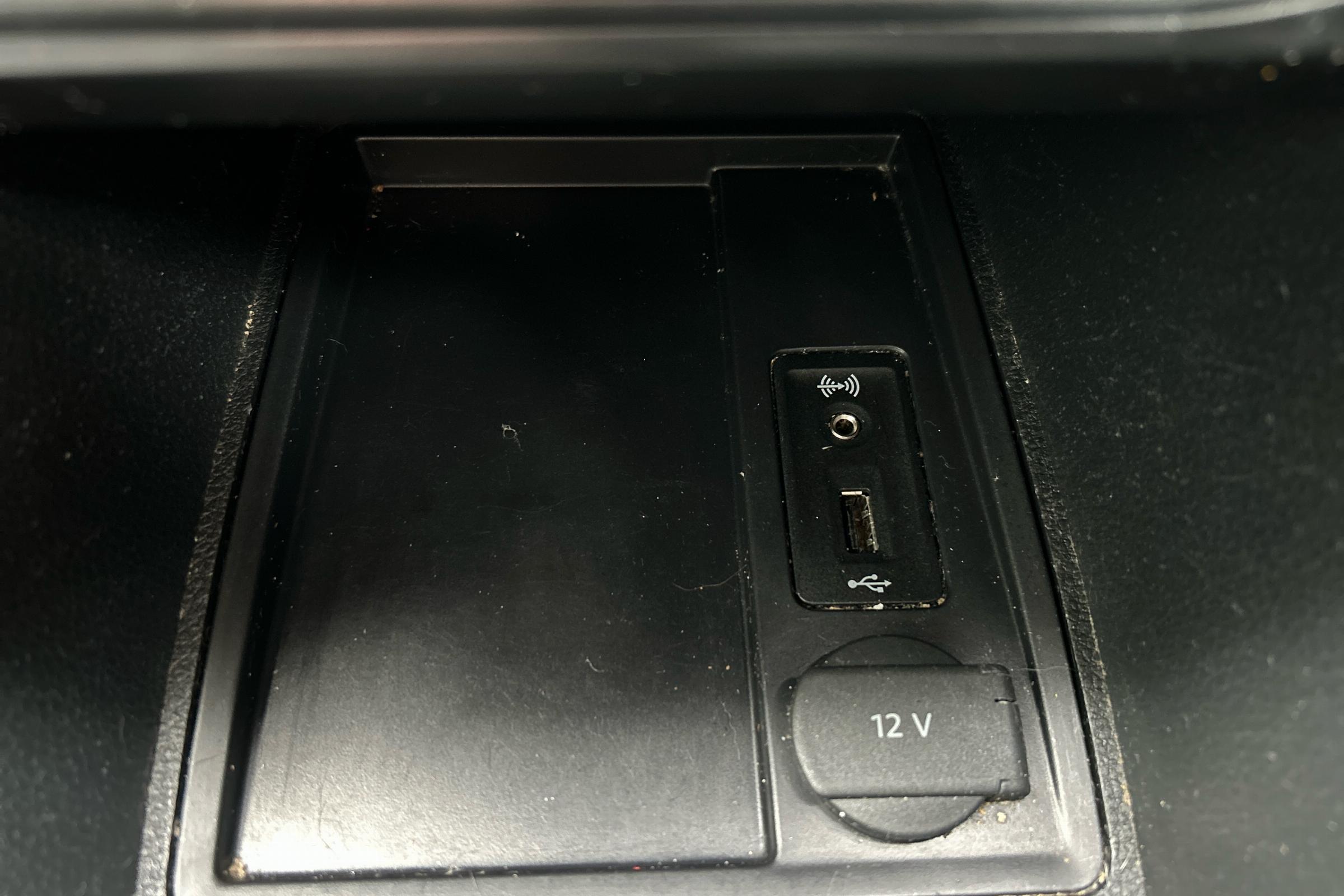 Volkswagen Caddy Panel Van 22