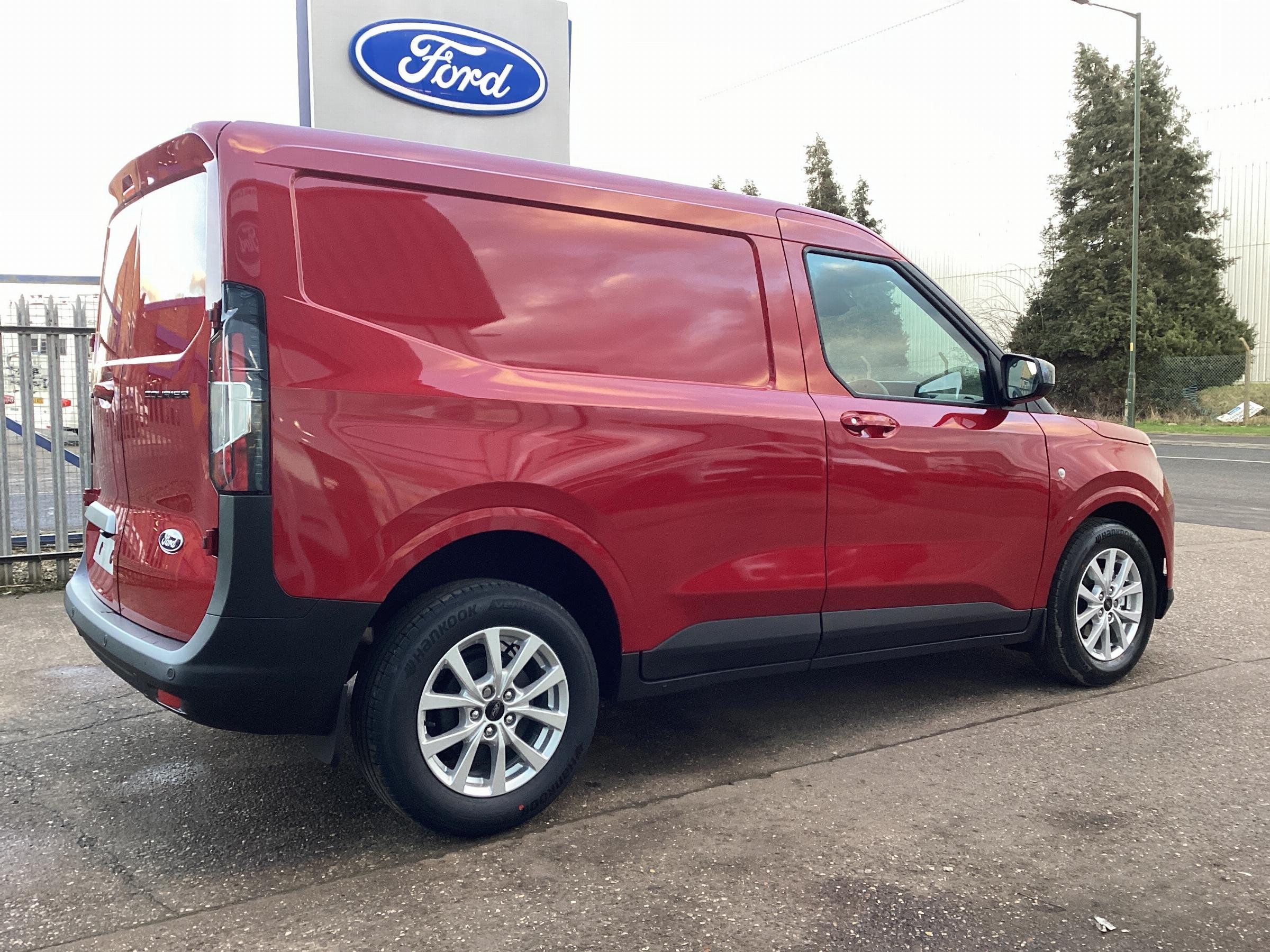 Ford All New Transit Courier Panel Van 22