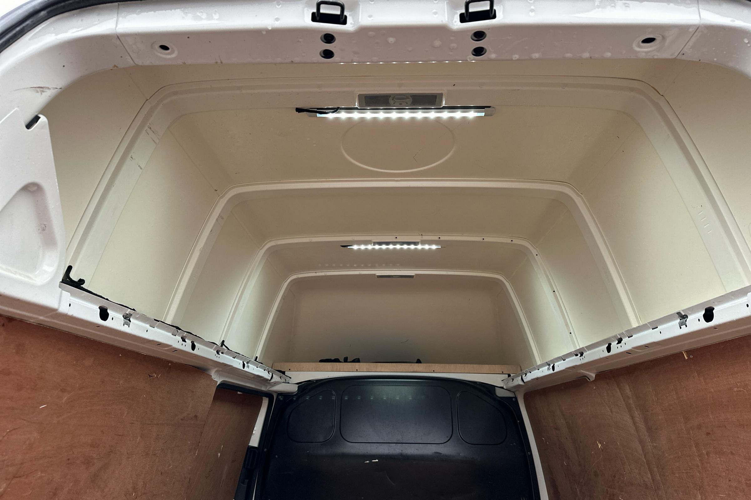 Volkswagen Transporter Panel Van 25
